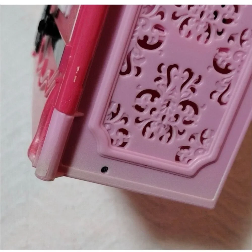 Barbie Closet Carrying Case Clothing Shoes Accessories Pink Wardrobe Fashion
